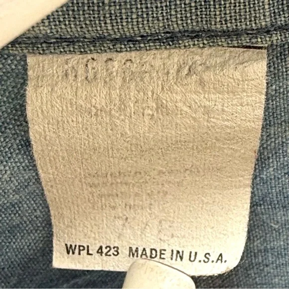 Vintage 1960's- Levi's Classic Blue Button Down Shirt